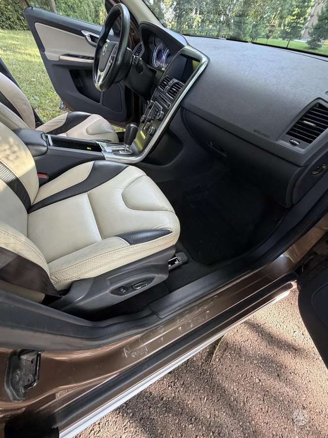 Volvo XC60 - 9