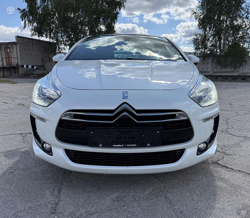 Citroen DS5, 2.0 l., hatchback