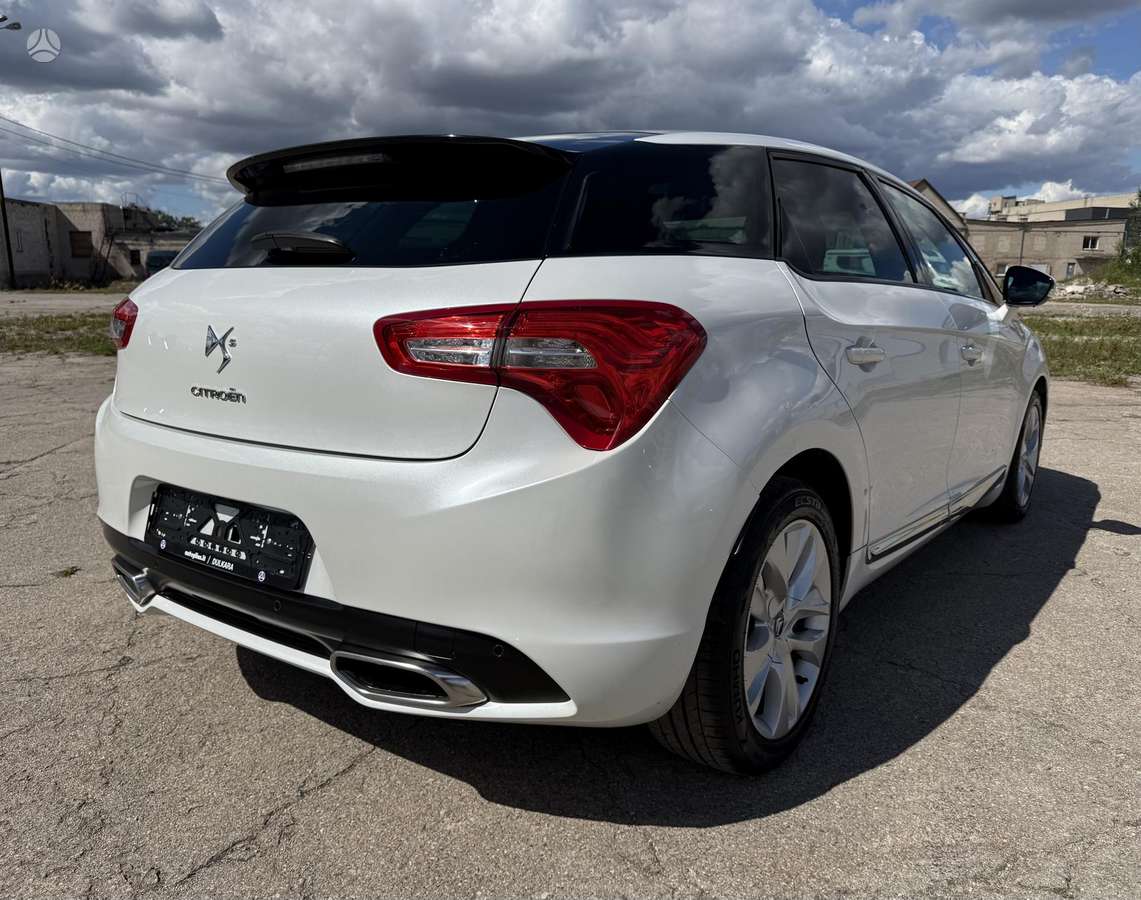 Citroen DS5, 2.0 l., hatchback