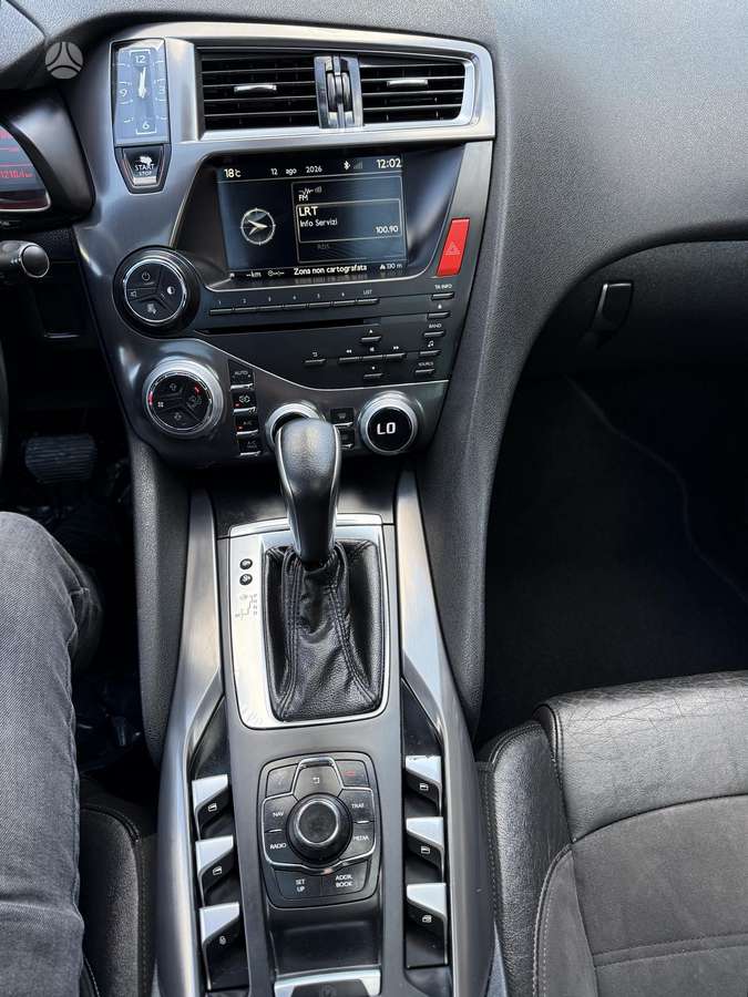 Citroen DS5, 2.0 l., hatchback