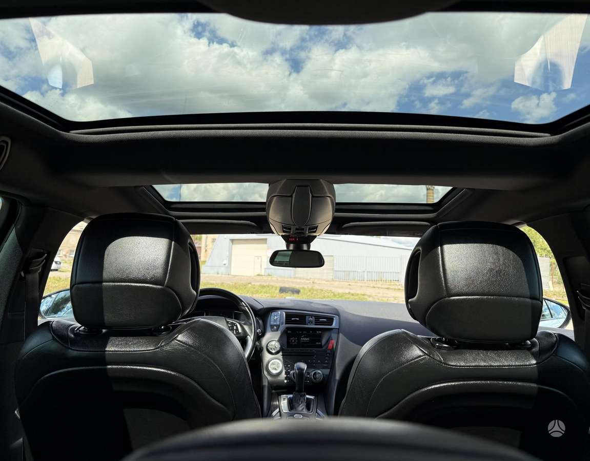 Citroen DS5, 2.0 l., hatchback