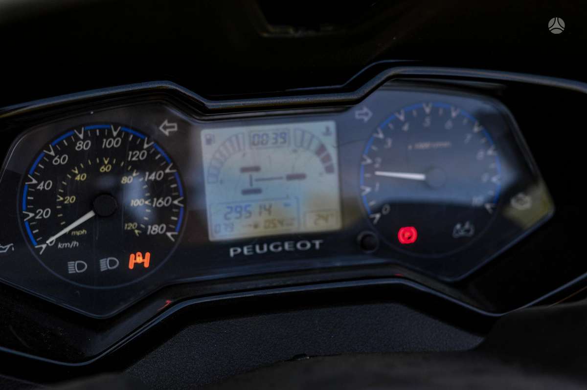 Peugeot Metropolis 400cc, scooters / mopeds