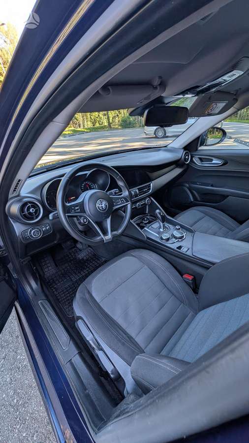 Alfa Romeo Giulia, 2.1 l., Седан