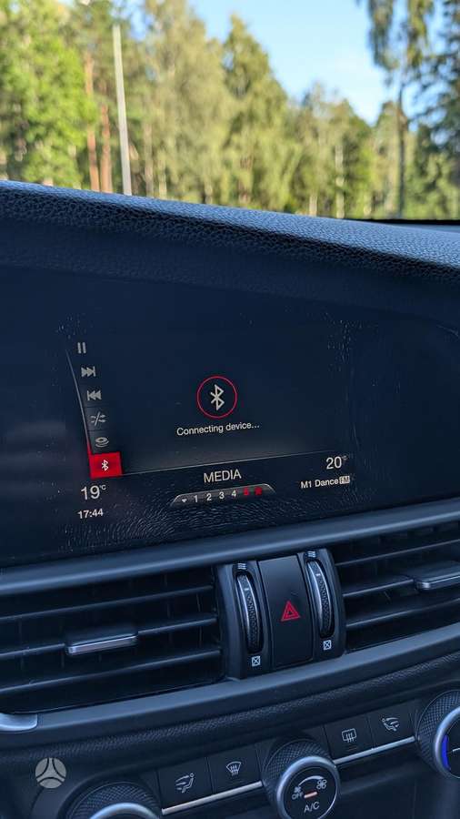 Alfa Romeo Giulia, 2.1 l., Седан