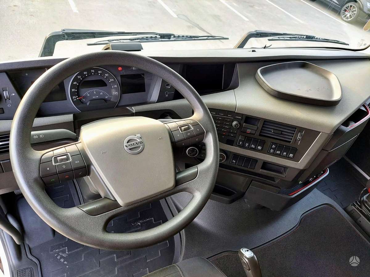 Volvo FH 460, double sleeper