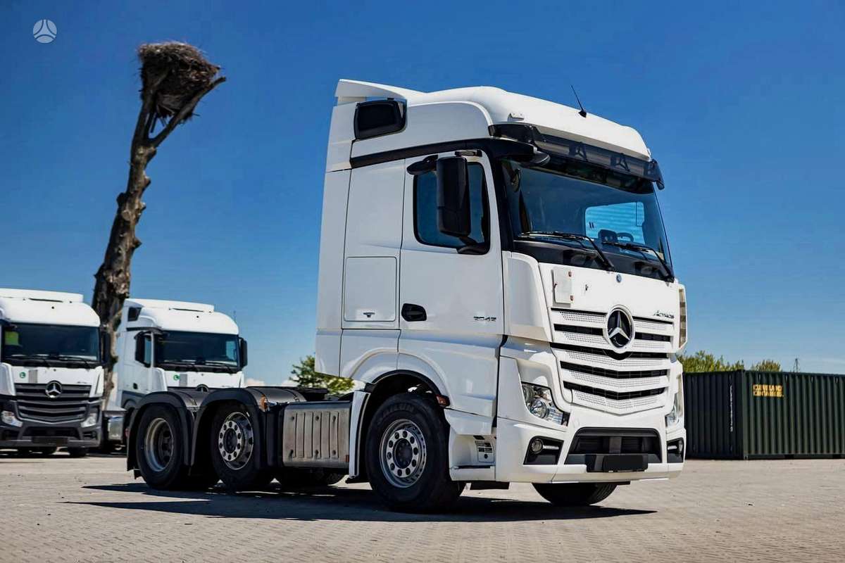Mercedes-Benz Actros 2542 LS, single sleeper