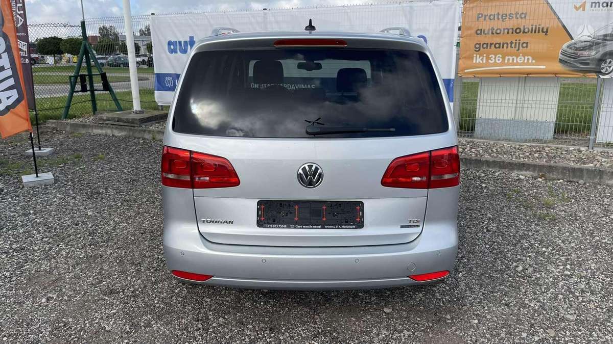 Volkswagen Touran - 9
