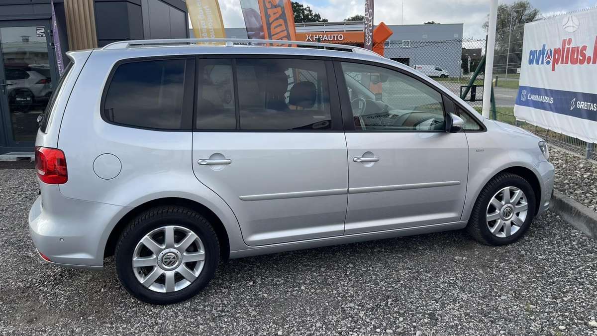 Volkswagen Touran - 7
