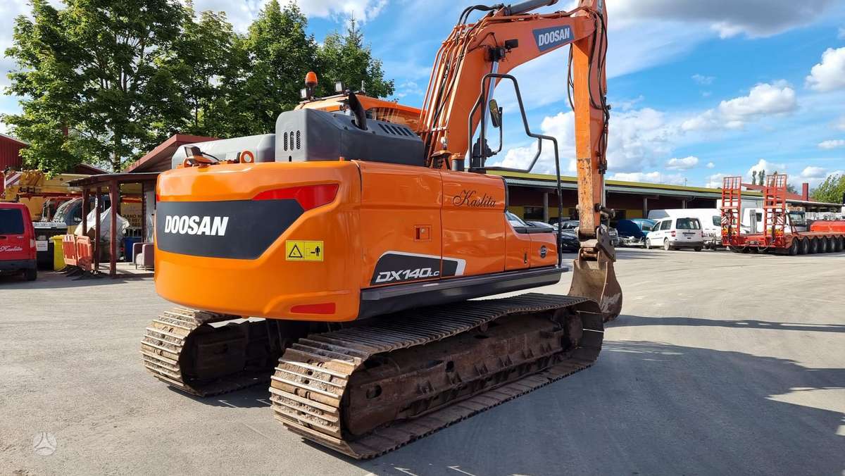Doosan DX140LC-5, ekskavatoriai