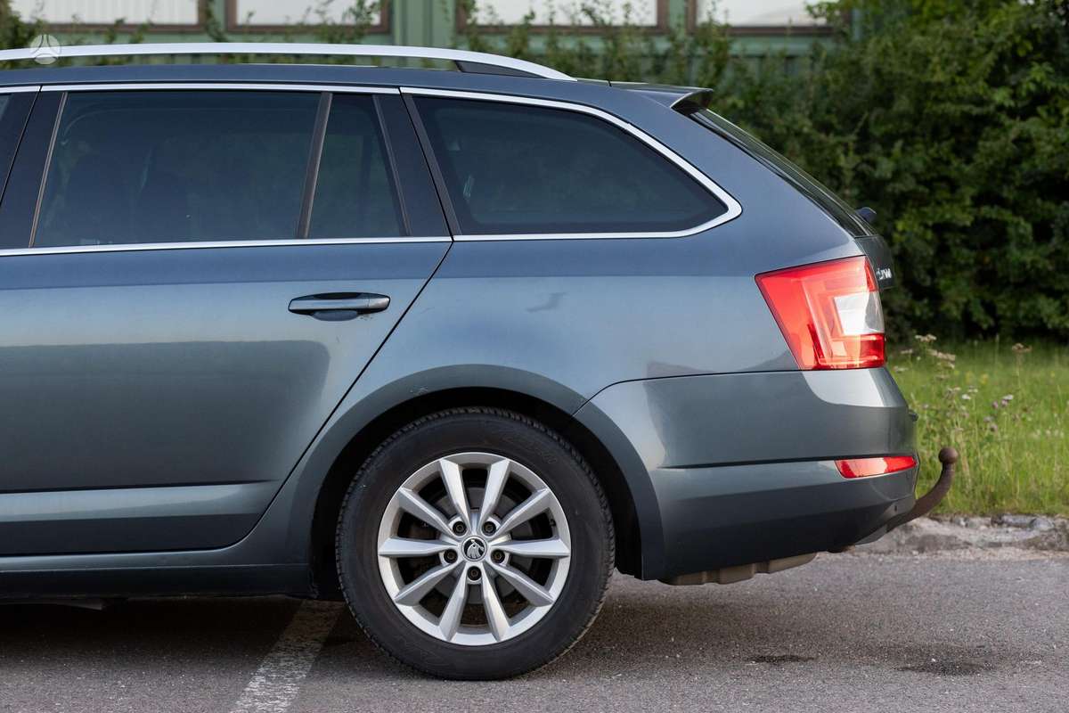 Škoda Octavia - 5