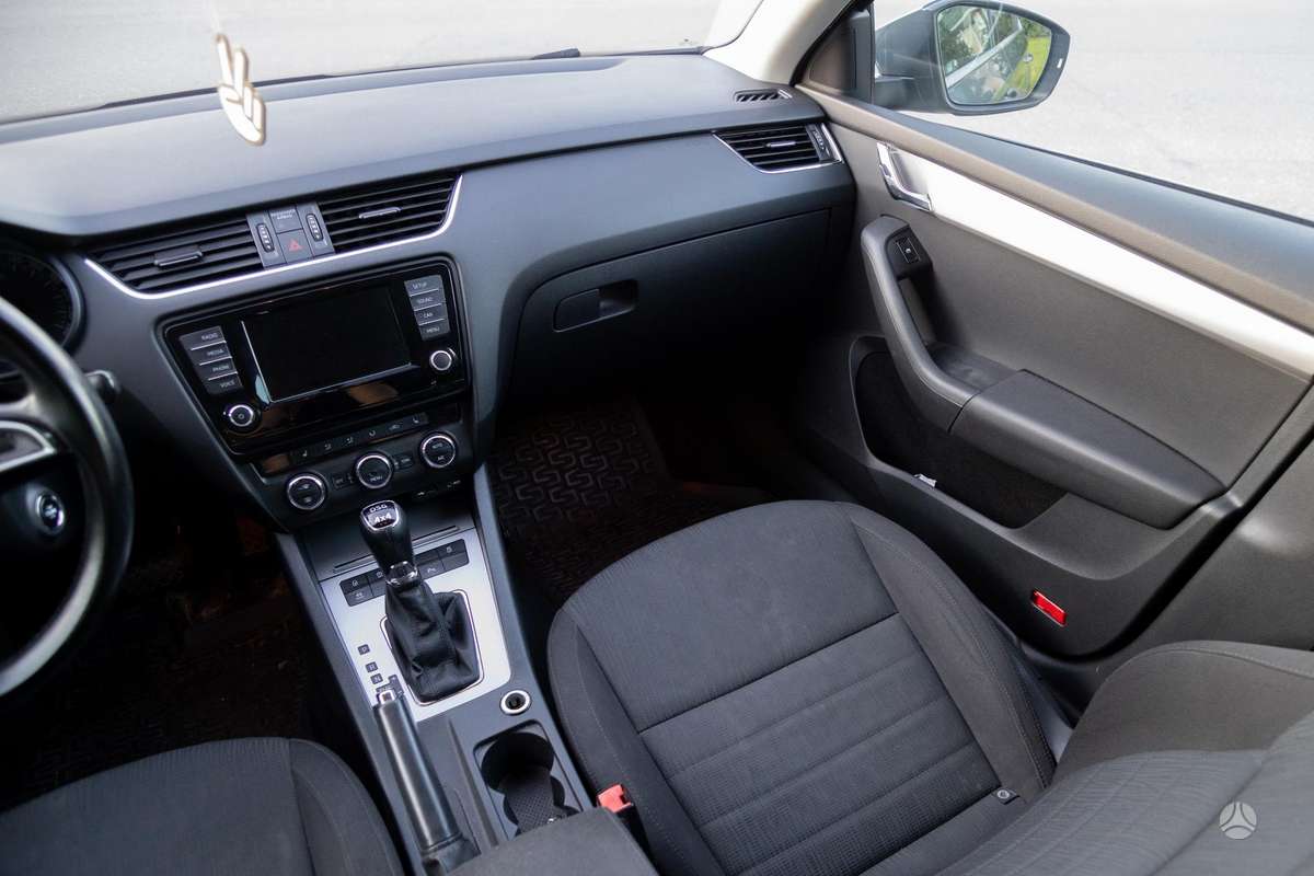 Škoda Octavia - 12