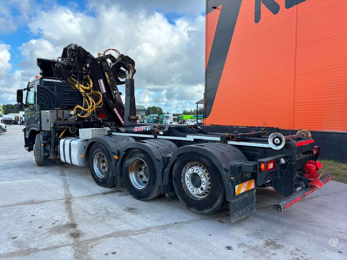 Volvo FM 410 8x4*4, с краном
