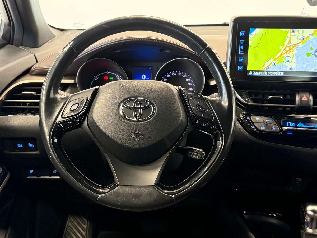 Toyota C-HR - 12