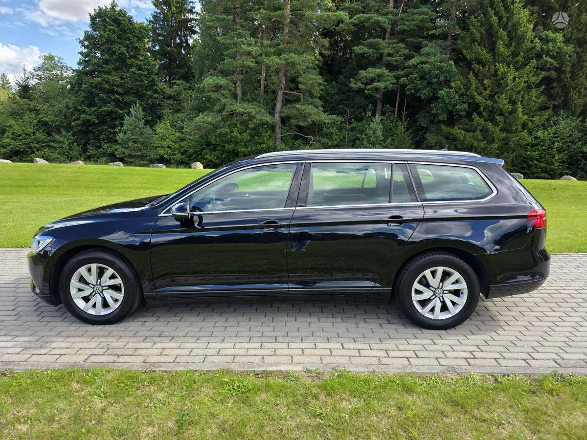 Volkswagen Passat - 11