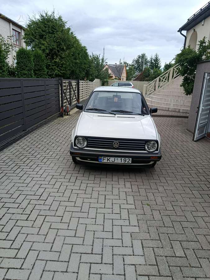 Volkswagen Golf - 12