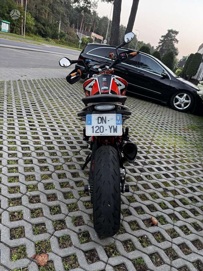 KTM Duke 690cc, street / classic