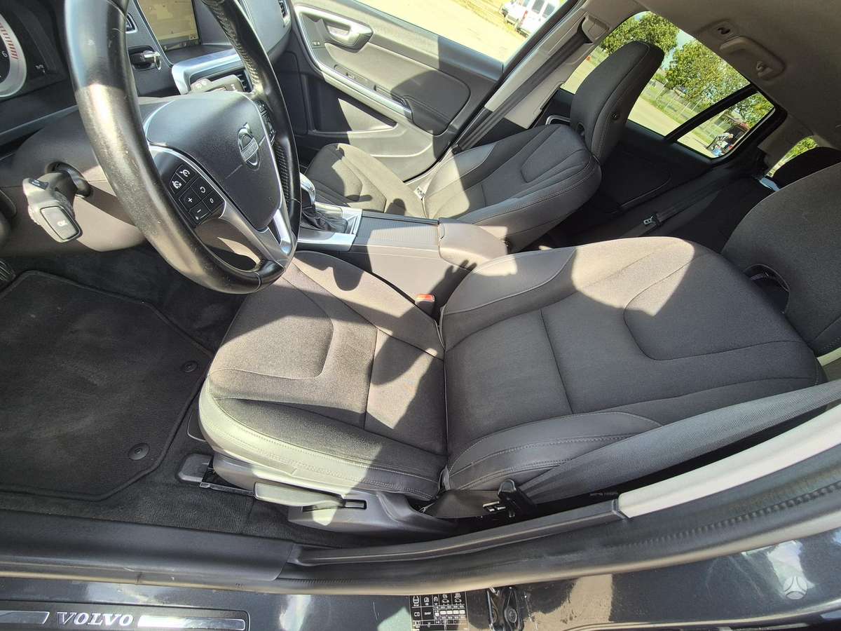Volvo V60, 1.6 l., Универсал