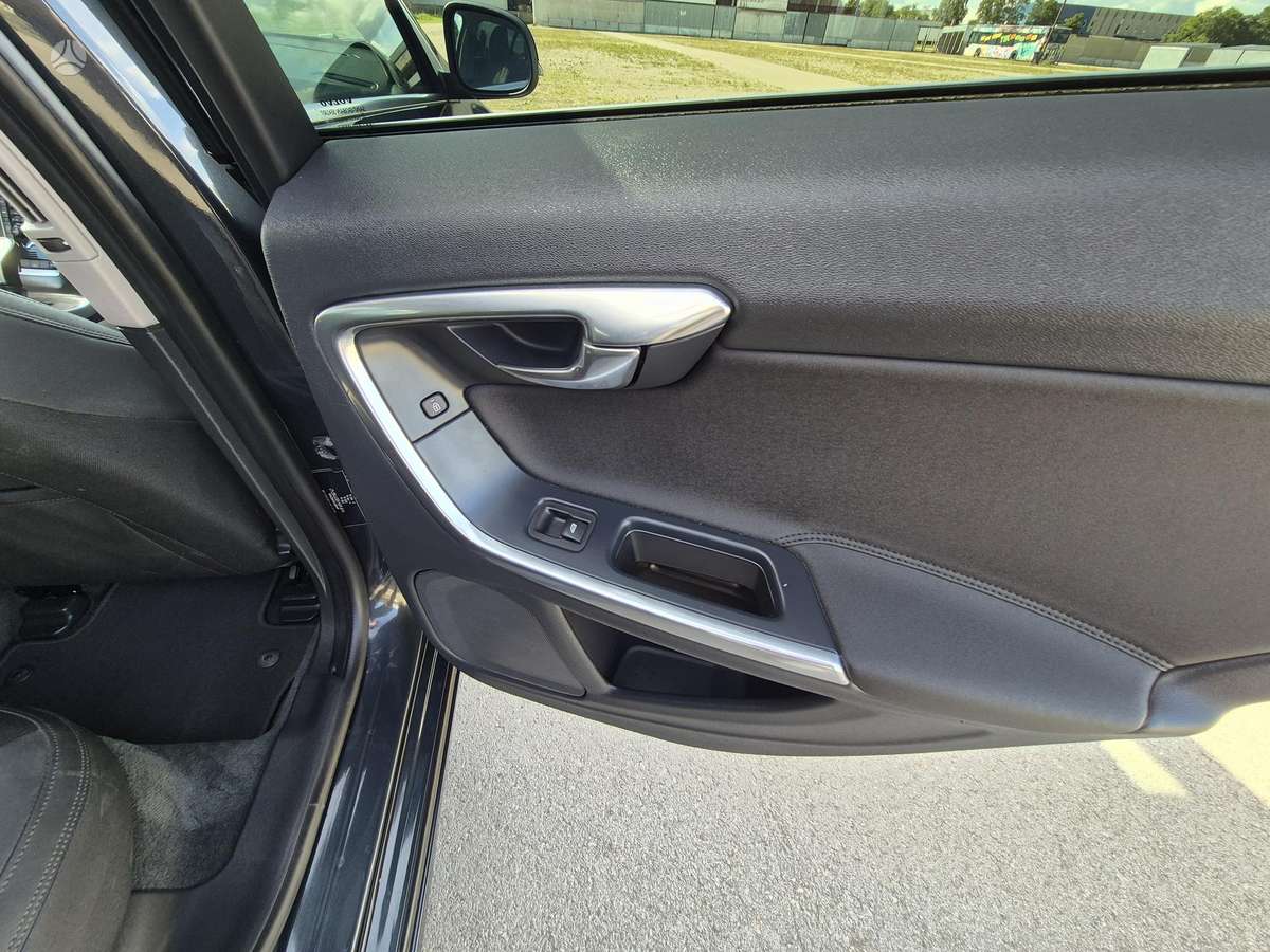 Volvo V60, 1.6 l., Универсал