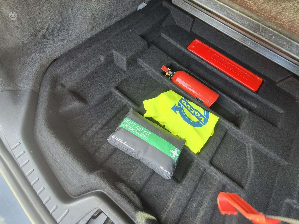 Volvo V60, 1.6 l., Универсал