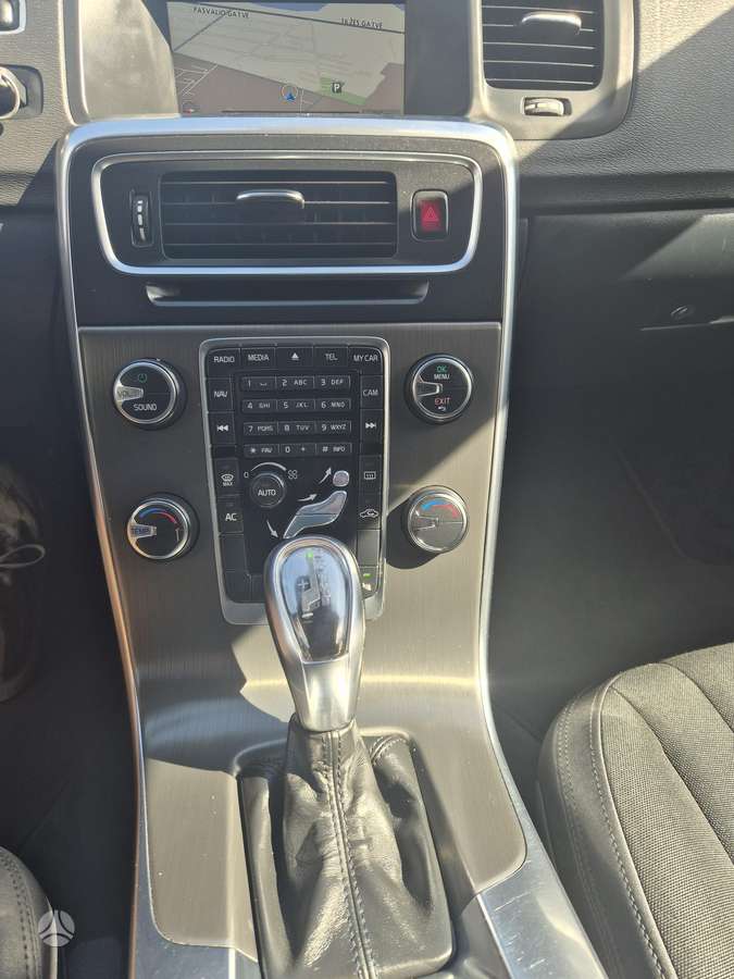 Volvo V60, 1.6 l., Универсал