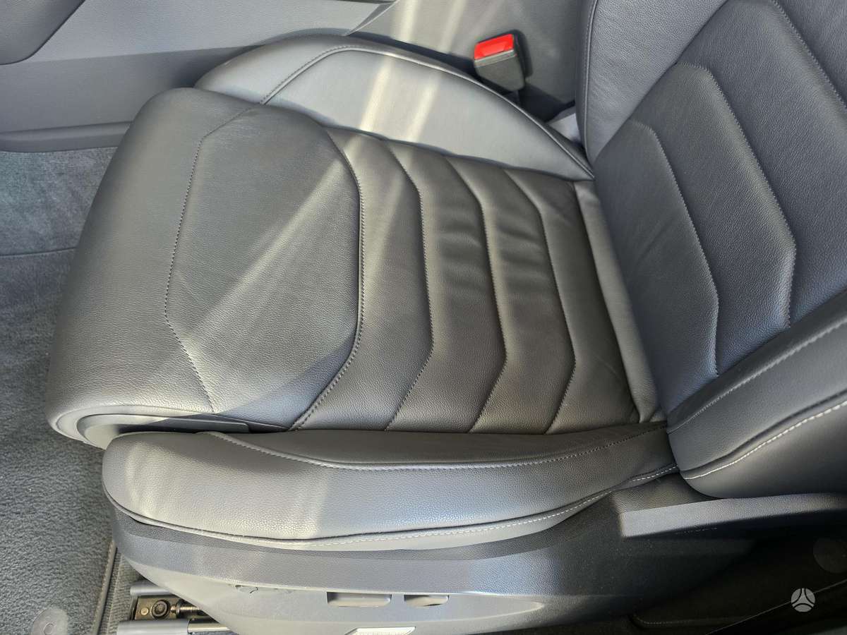 Volkswagen Touareg - 3