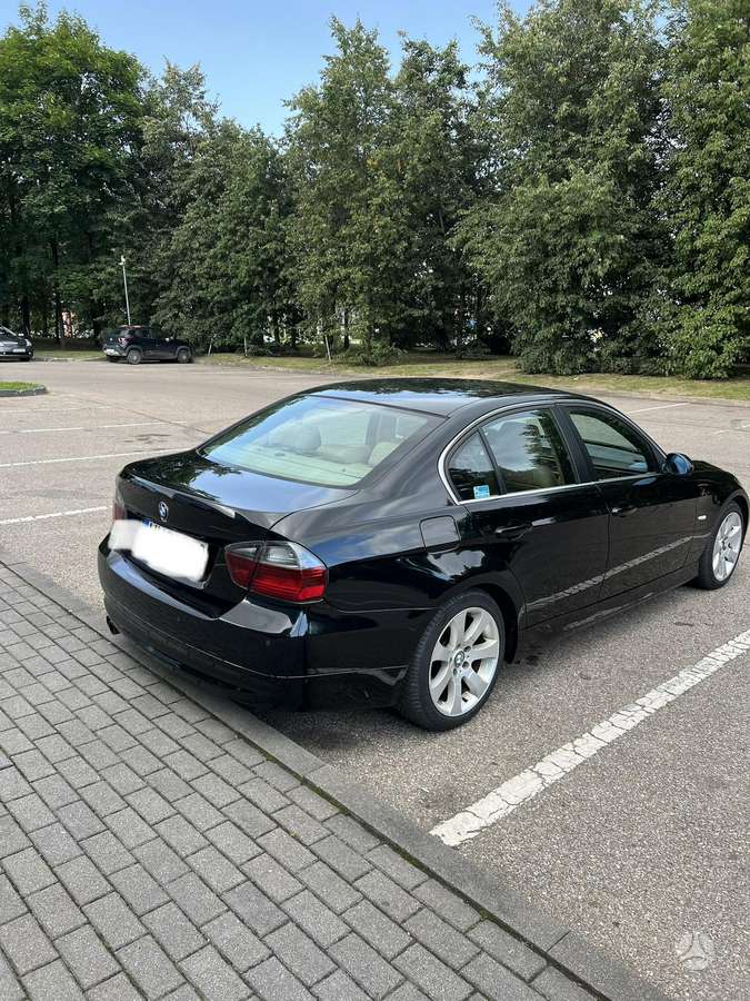 BMW 325, 3.0 l., Седан