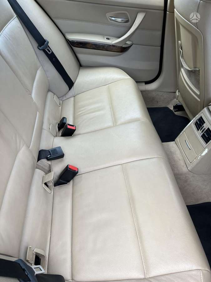 BMW 325, 3.0 l., Седан