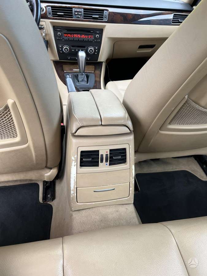 BMW 325, 3.0 l., Седан