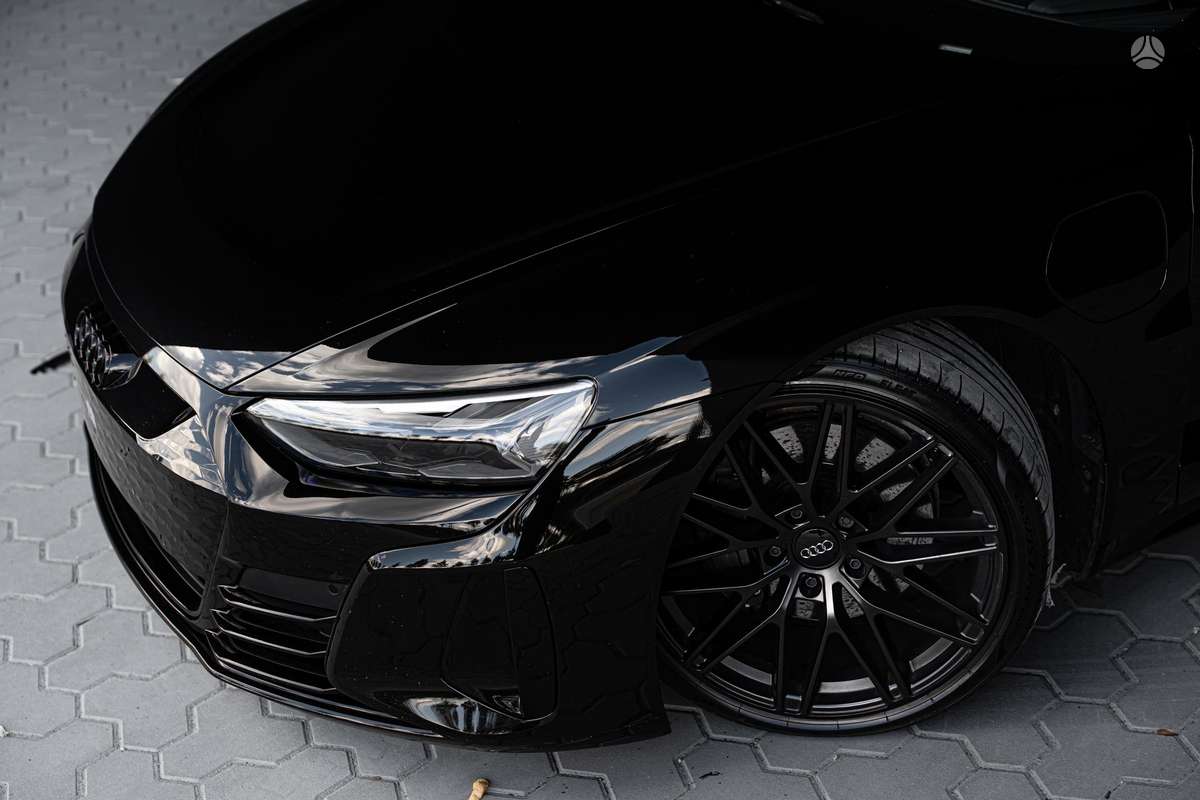 Audi e-tron GT, hatchback