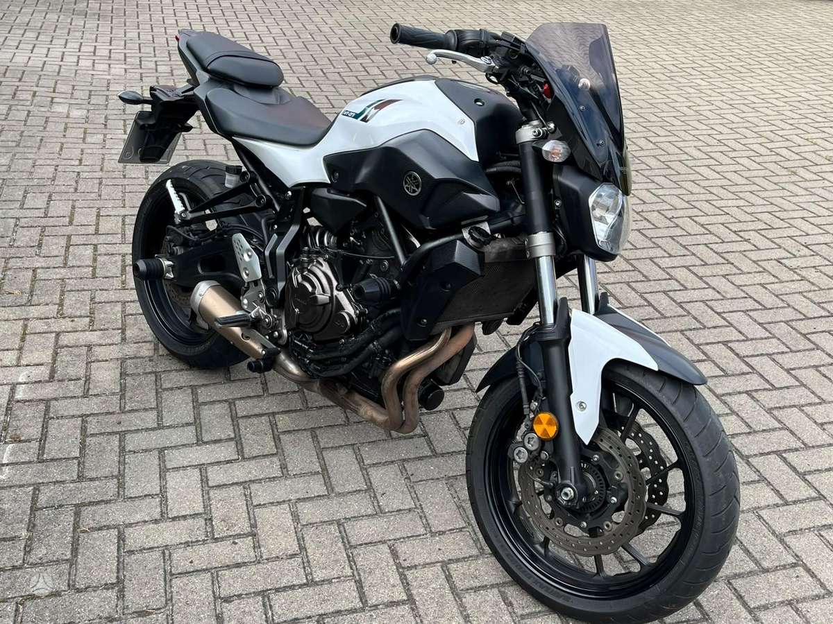 Yamaha MT 07 689cc, street / classic