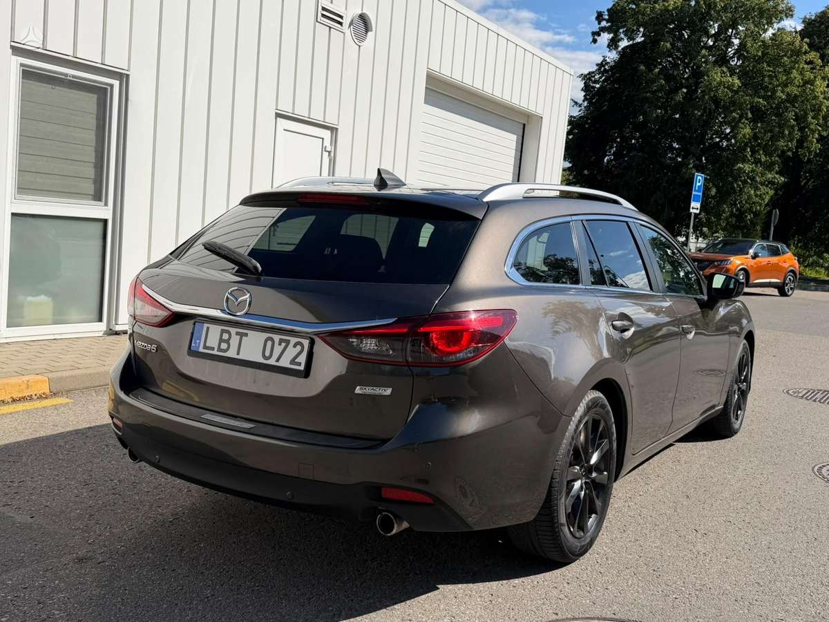 Mazda 6, 2.2 l., wagon