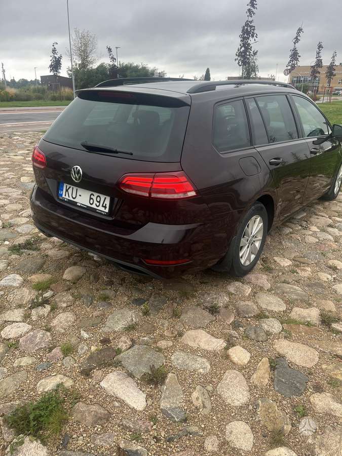 Volkswagen Golf - 3