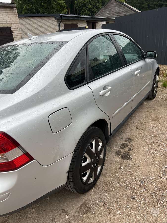 Volvo S40, 2.0 l., Седан