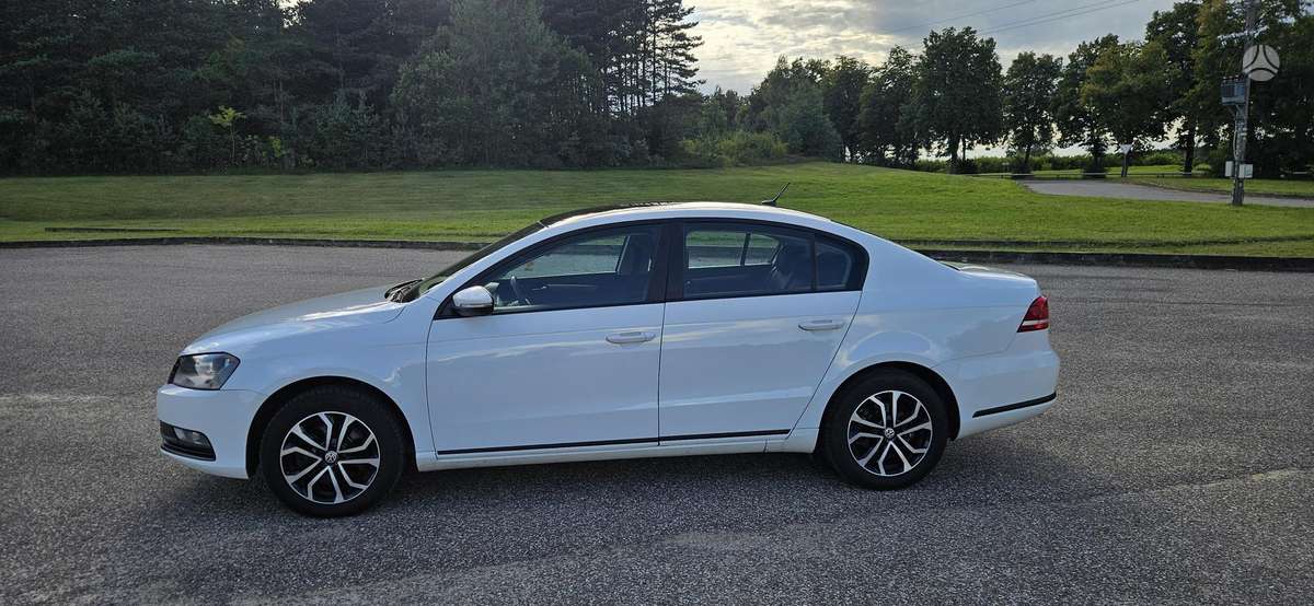 Volkswagen Passat - 5
