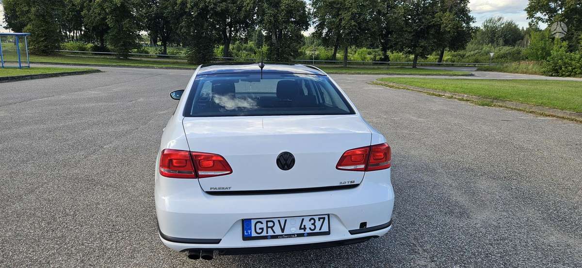 Volkswagen Passat - 7