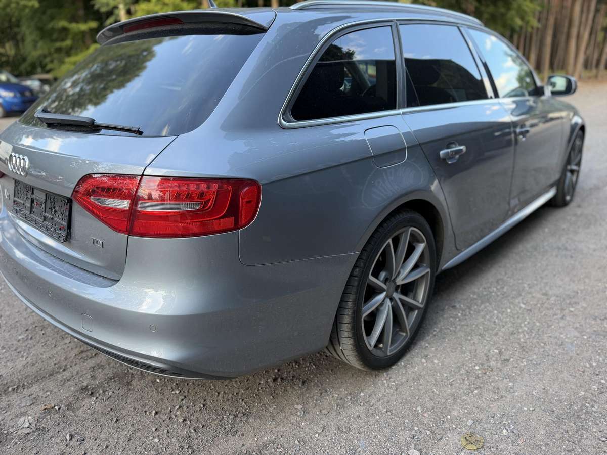 Audi A4, 2.0 l., universalas