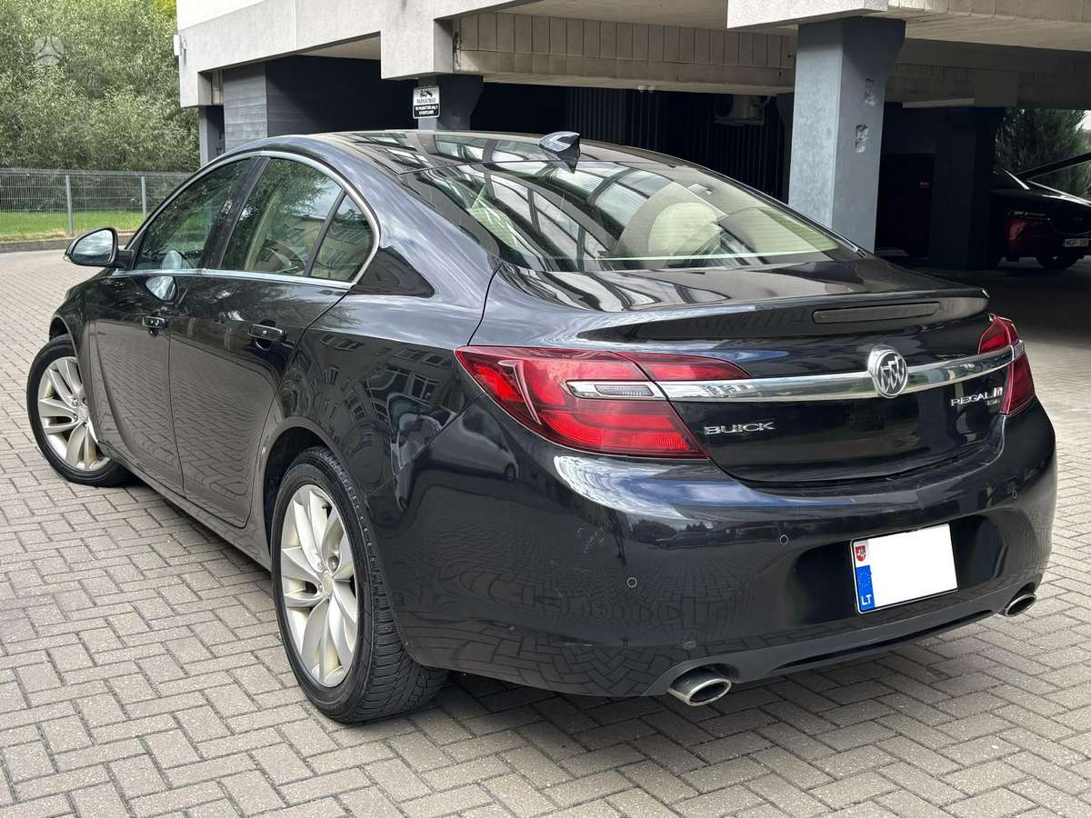 Buick Regal, 2.0 l., Седан