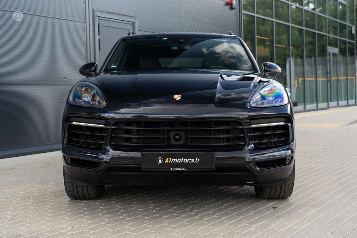 Porsche Cayenne - 3
