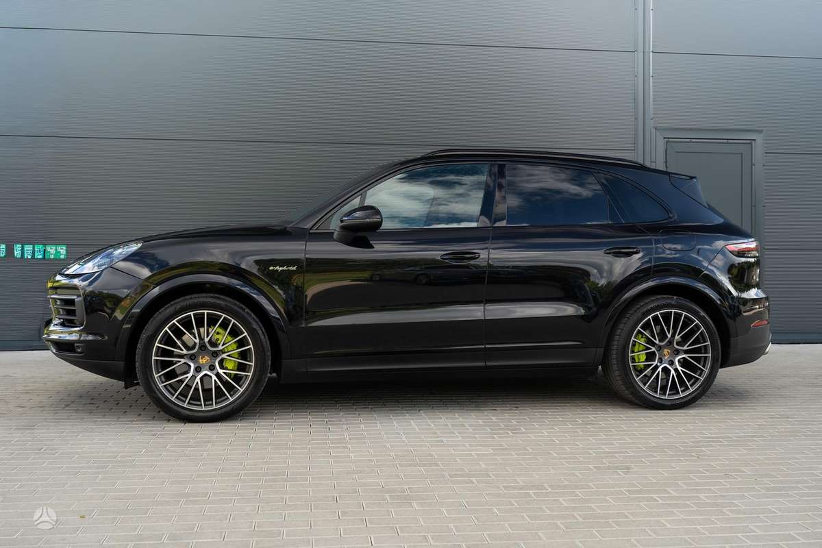 Porsche Cayenne - 6