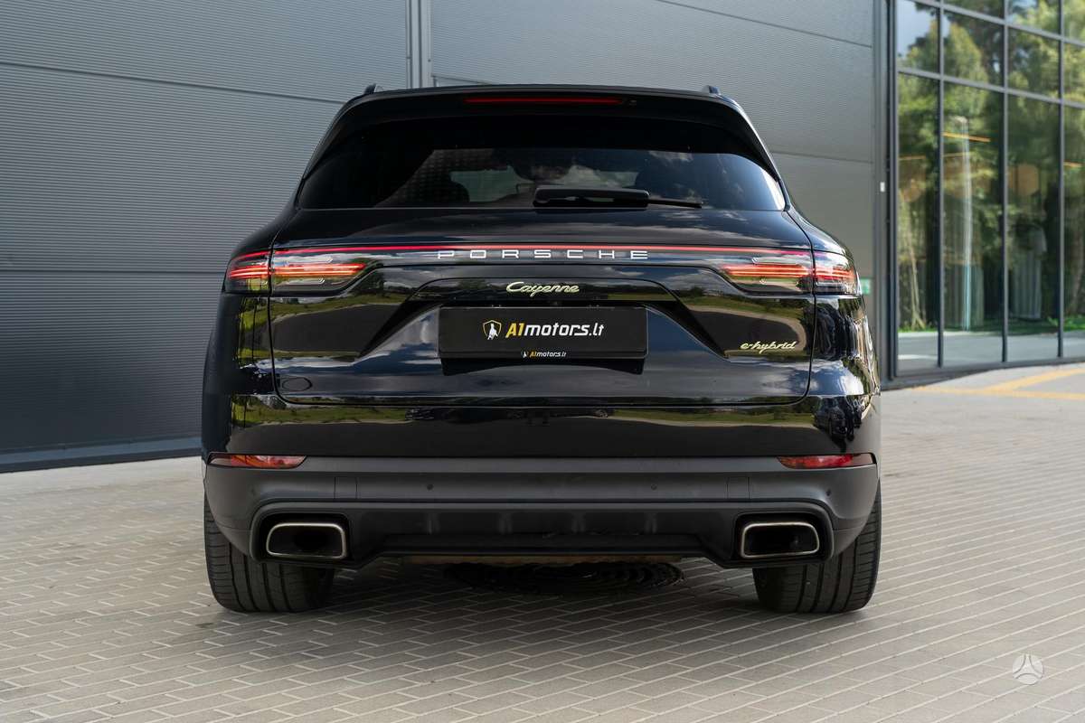 Porsche Cayenne - 11