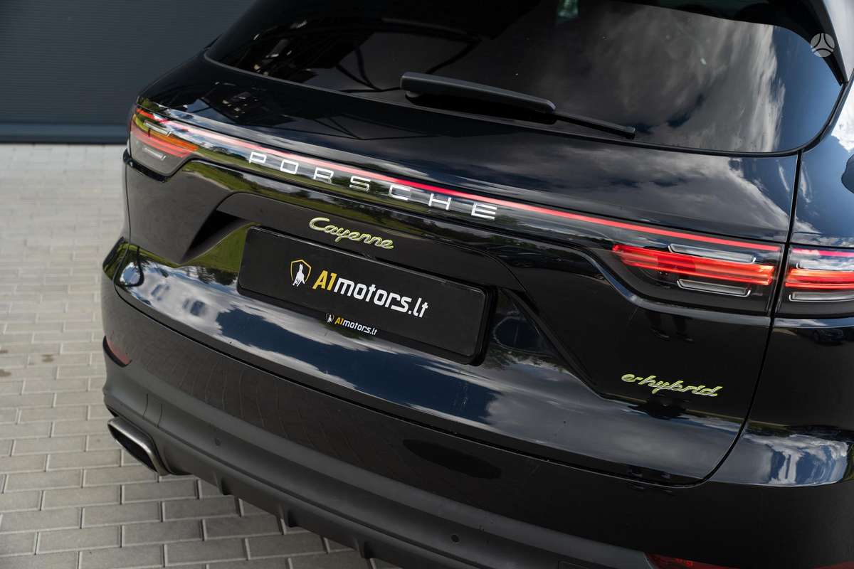 Porsche Cayenne - 12
