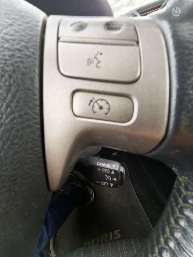 Toyota Auris, 2.0 l., hatchback