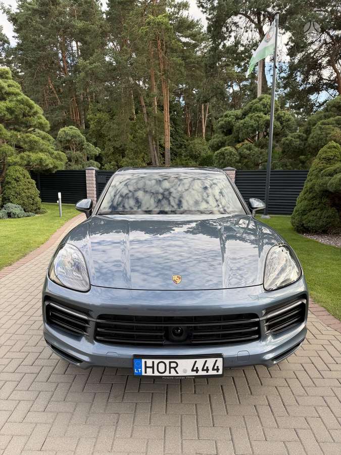 Porsche Cayenne - 2
