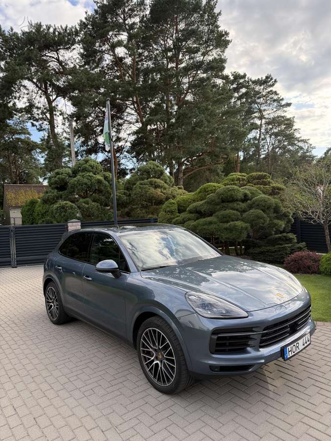 Porsche Cayenne - 3