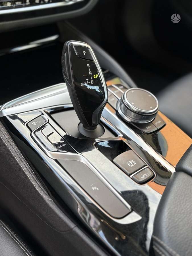 BMW 530, 3.0 l., Седан