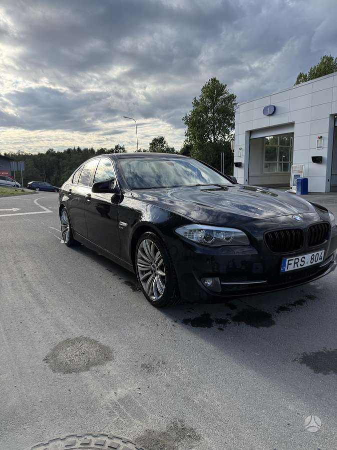 BMW 525, 2.0 l., Седан