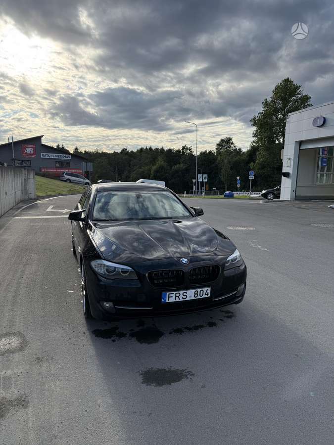 BMW 525, 2.0 l., Седан