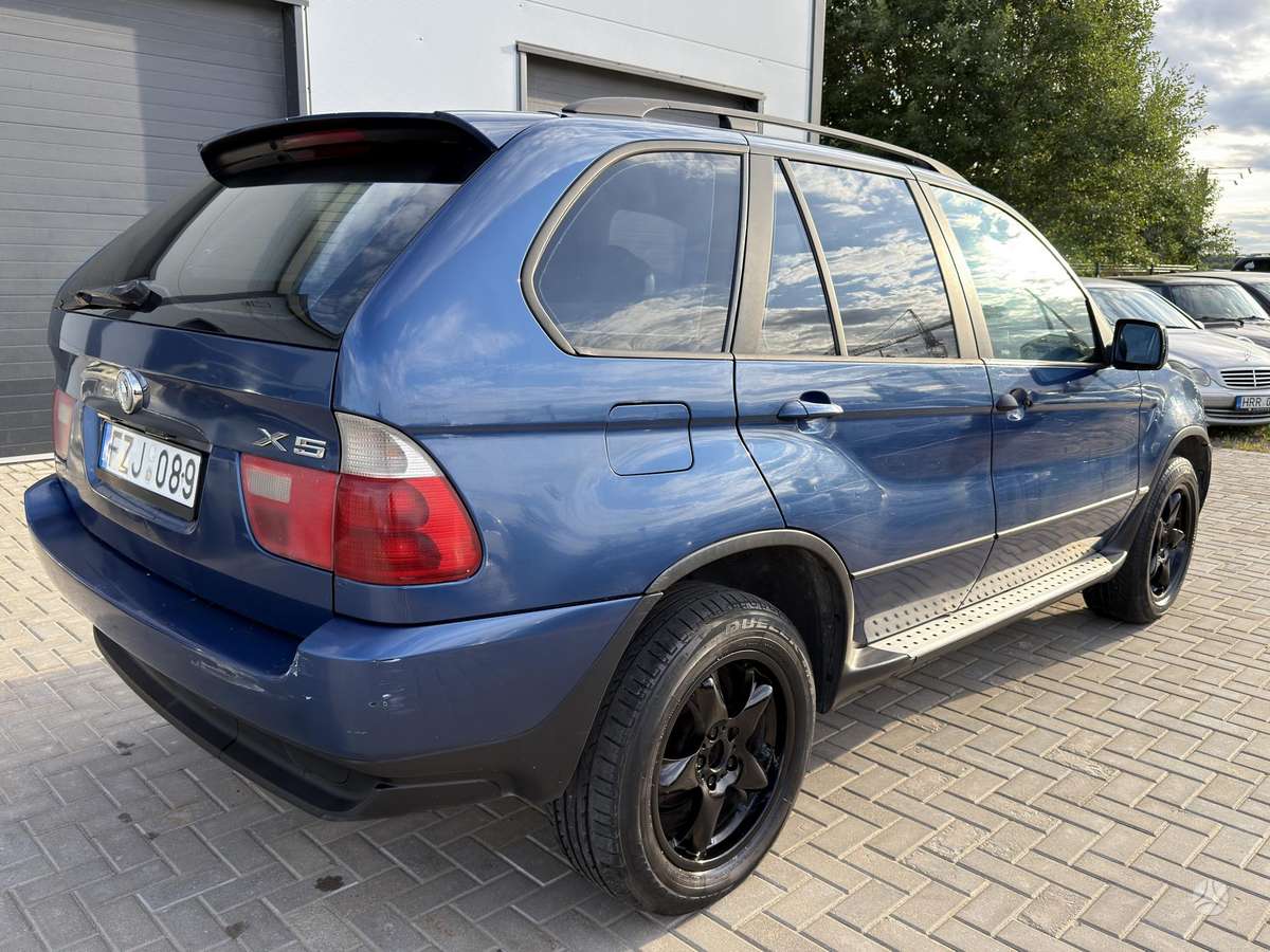 BMW X5, 2.9 l., off-road / crossover