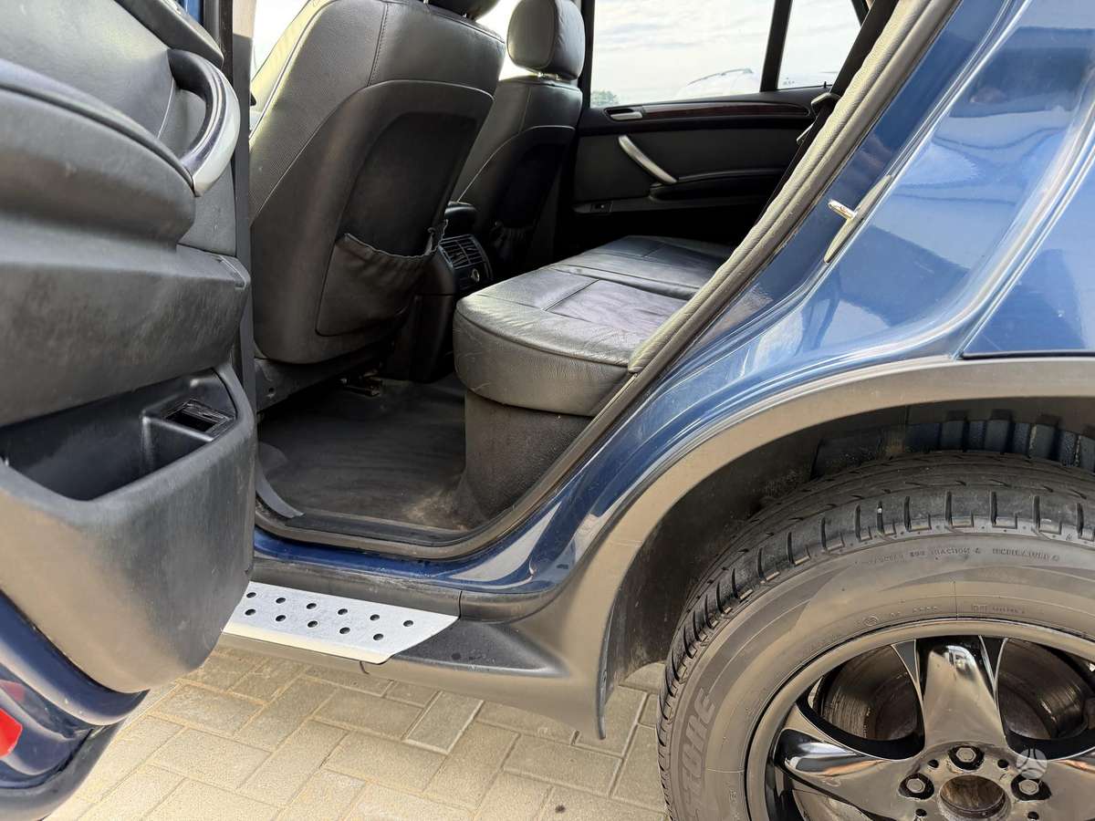 BMW X5, 2.9 l., off-road / crossover