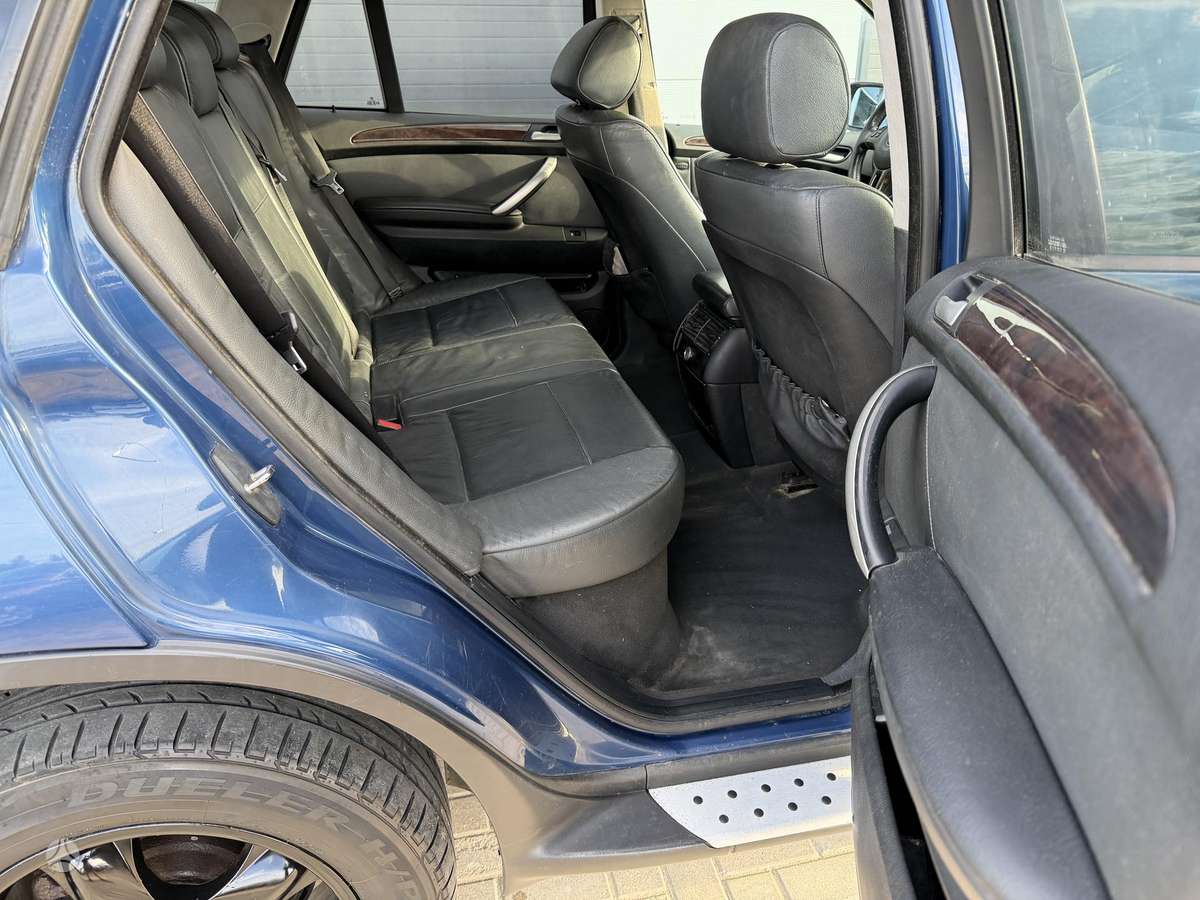 BMW X5, 2.9 l., off-road / crossover